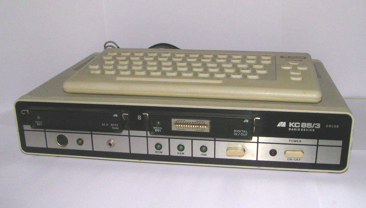 1280px-Kc85-3.jpg