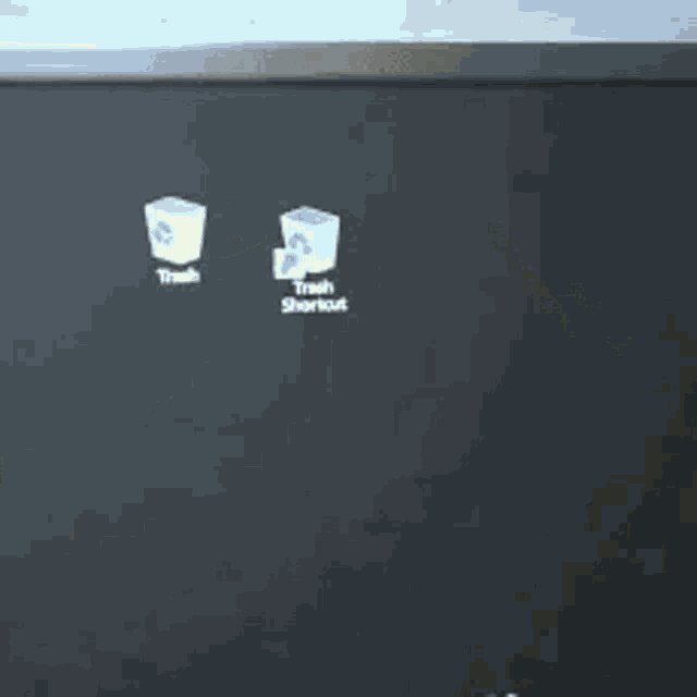 tenor.gif